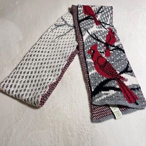 Cardinal Patterned Gray and Red Scarf